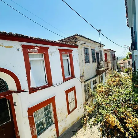Cunda Palace *