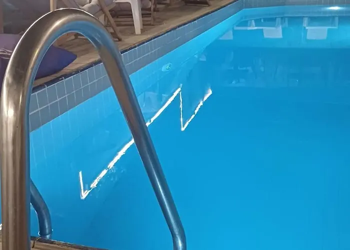 Cunda Palace Hotel *